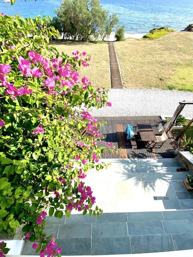 Beach House Set In A Beautiful Bay Karystos  Ngoại thất bức ảnh