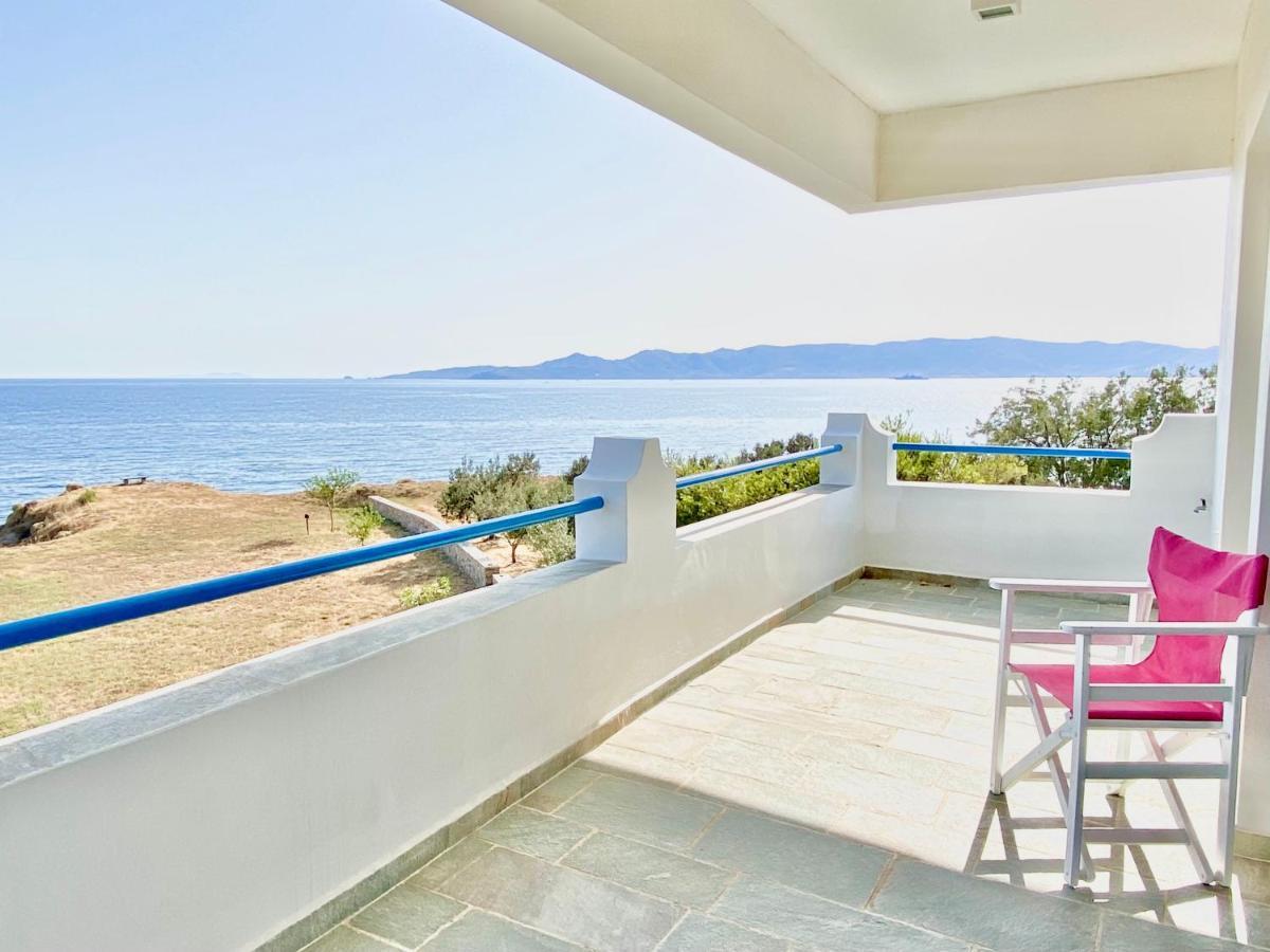 Beach House Set In A Beautiful Bay Karystos  Ngoại thất bức ảnh